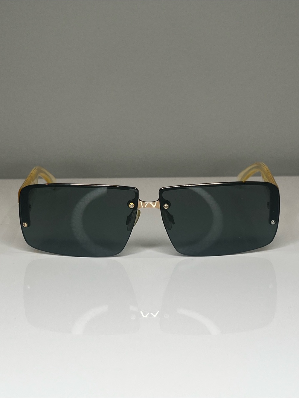 Vintage Prada SPR58B rimless Sunglasses - Made in Italy Classic YTK style